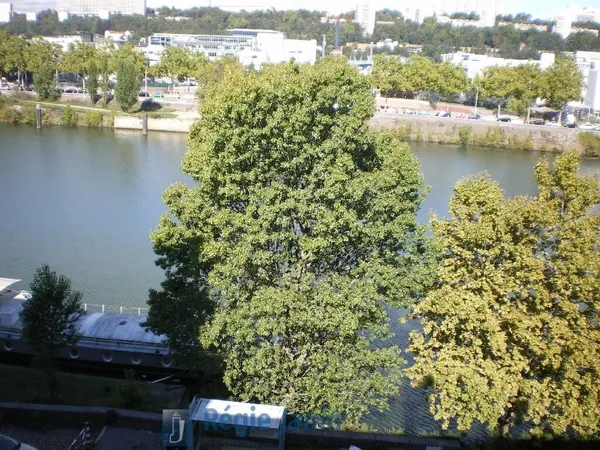 Studio 1 pièce 18 m² 