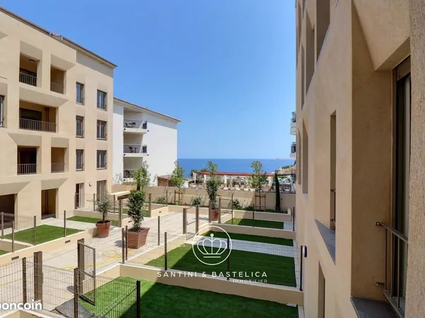 Appartement 4 pièces 81 m² 