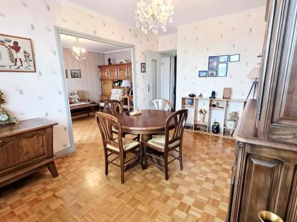 Appartement 4 pièces 82 m² 