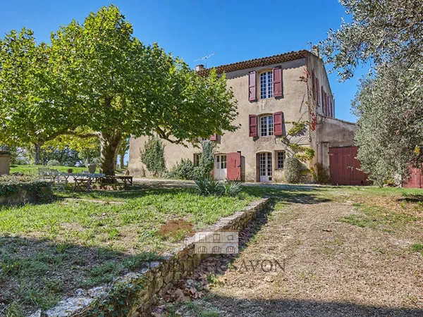 Pont de l'arc - Bastide authentique avec vue imprenable sur la 