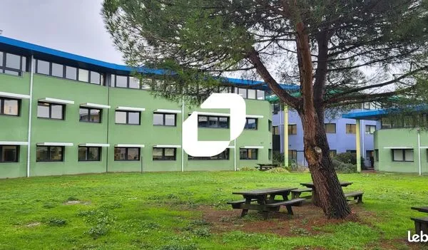 Bureaux 935 m² 