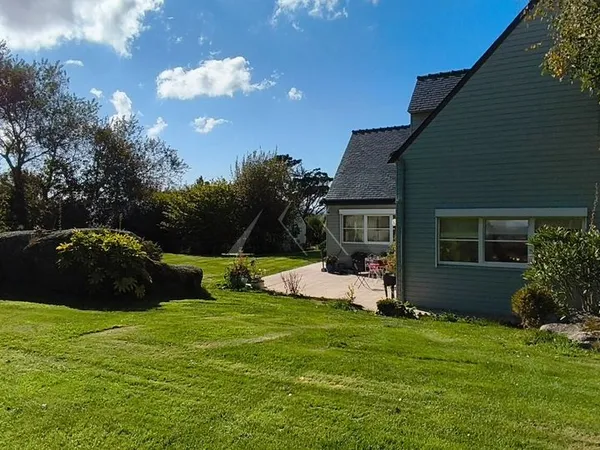Maison 6 pièces 221 m² 