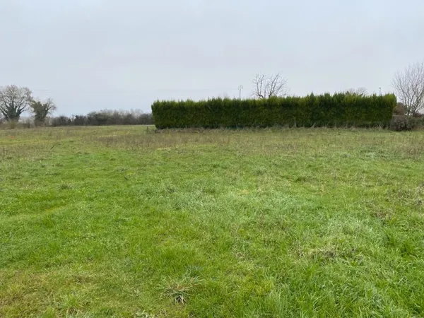 Terrain 1086 m² 
