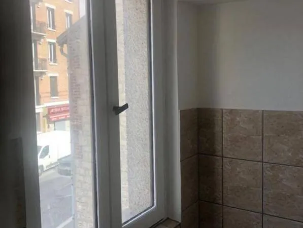 Studio 1 pièce 40 m² 