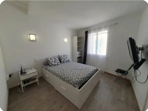 Studio 1 pièce 20 m² 