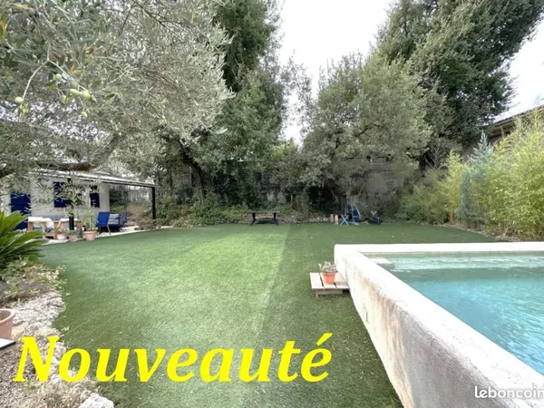 Château 5 pièces 125 m² 