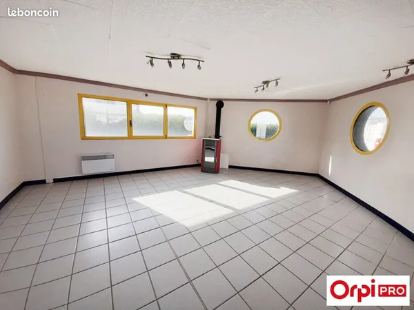 Bureau 175 m² 