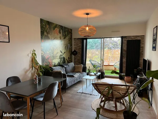 Appart. 70m2 - 37 Rue du Dr Guichard 