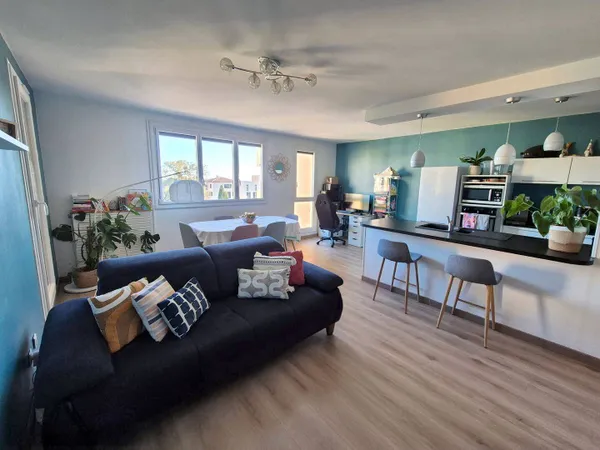 Appartement 1 pièce 76 m² 