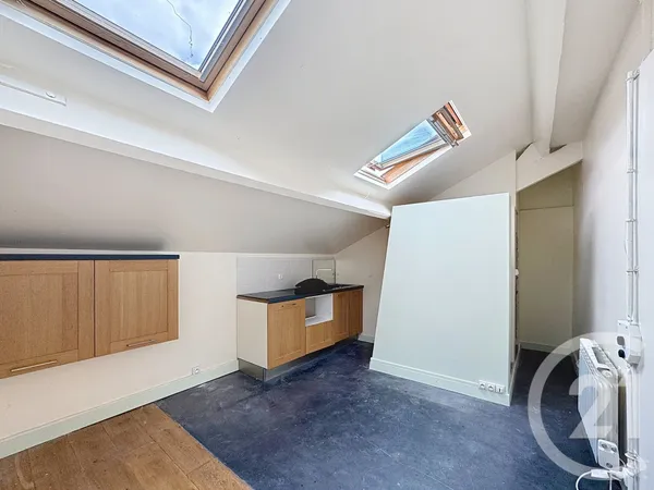 Studio 1 pièce 15 m² 