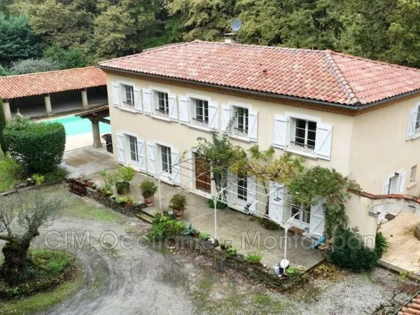 Villa 5 pièces 200 m²