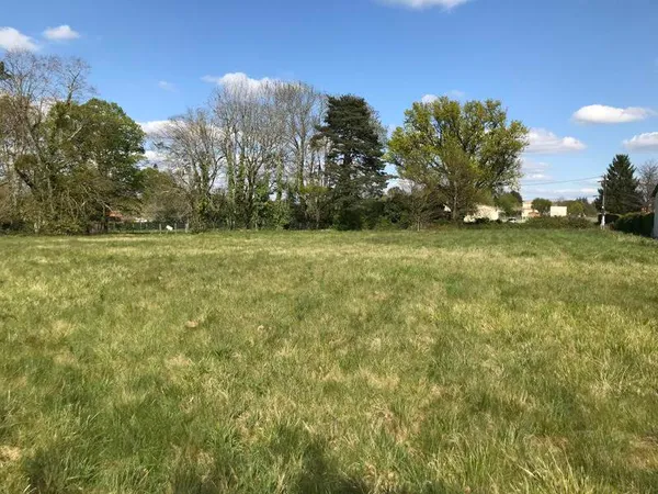 Terrain constructible 3180 m² 