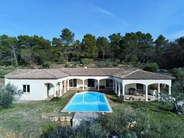 Villa 7 pièces 260 m² 