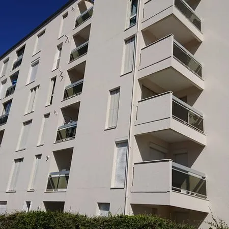 Appartement très lumineux 31 m² sécurisé, meublé /parking/garage a vélos 
