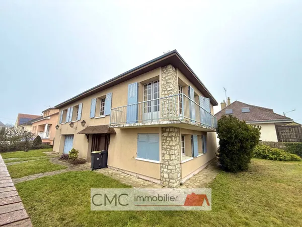 Maison 5 pièces 140 m² 