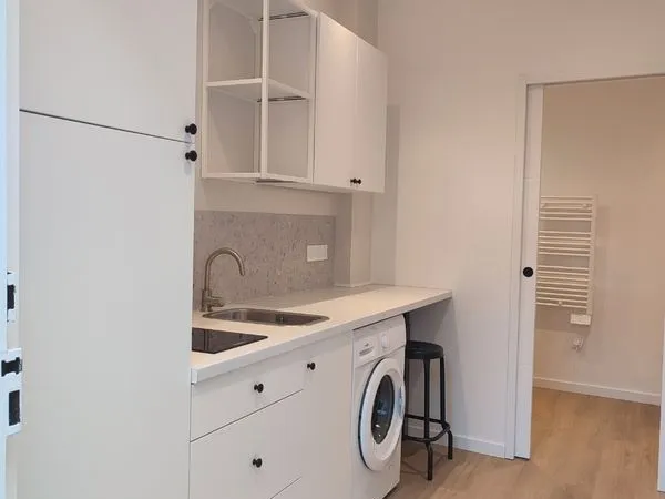 Studio meublé renové equipé centre deux 