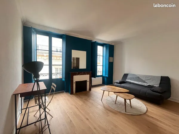 Bordeaux, studio meublé quartier Saint Pierre 