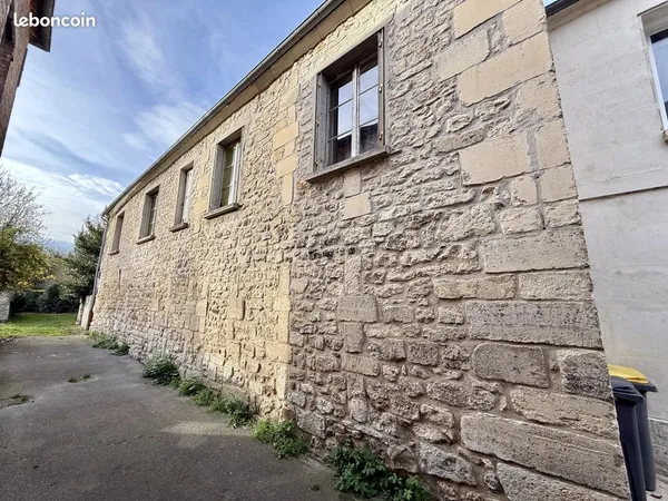 Maison 10 pièces 280 m² 