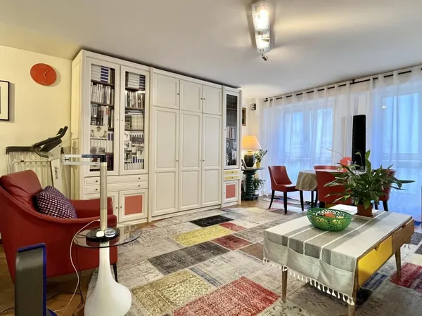 PARIS BASTILLE • INVESTISSEMENT EN VIAGER OCCUPÉ 