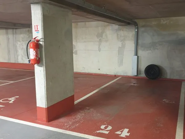 Parking -avenue Léon Gambetta Montrouge 