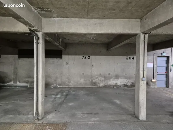Parking Voiture / Berline / SUV / Utilitaire - 104 Rue de Montreuil 75011 Paris 
