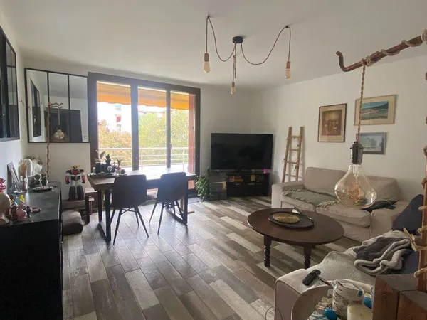 Appartement 1 pièce 78 m² 
