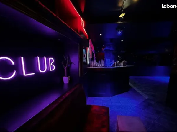 Bar de nuit / restaurant 
