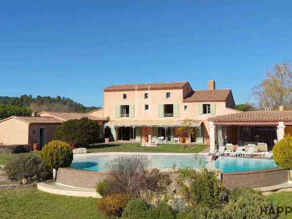 Maison 10 pièces 421 m² 