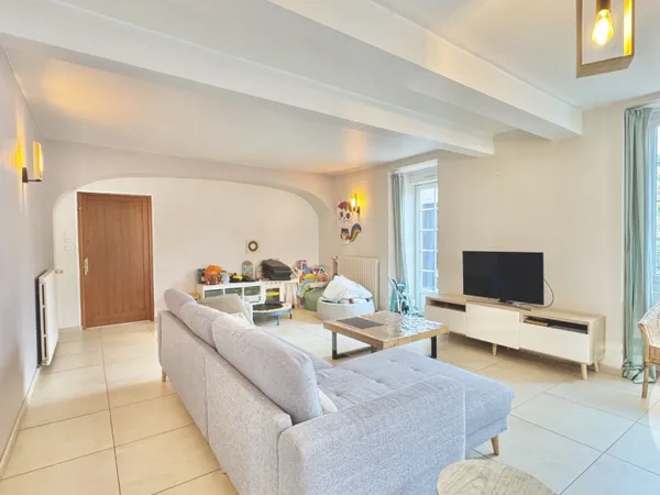 Maison 7 pièces 222 m² 