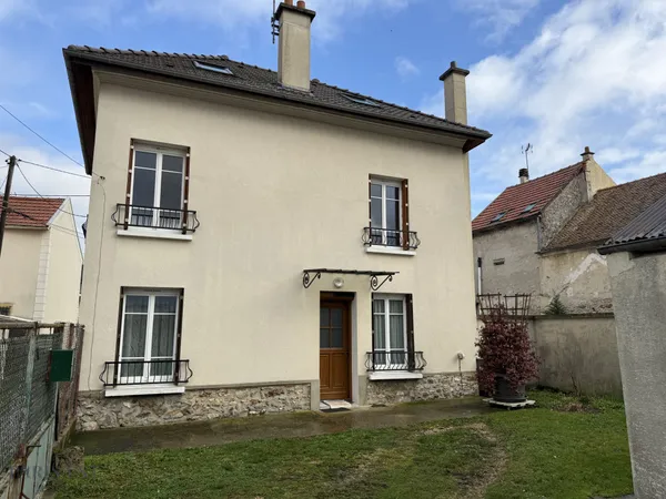 Maison de ville - Centre ville Claye-Souilly 