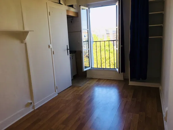 Appartement 1 pièce 16 m² 
