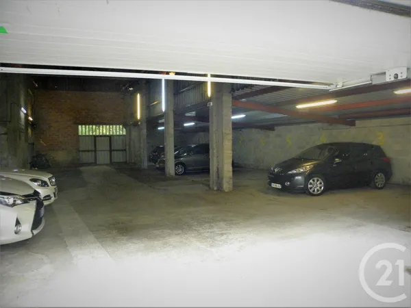 Parking 11 m² 