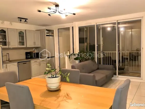Appartement 4 pièces 77 m² 