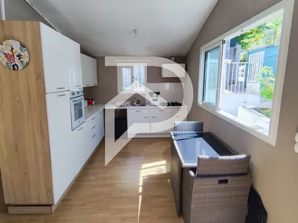 Jolie maison entièrement rénovée de 95 m² habitables à Entre-Deux 