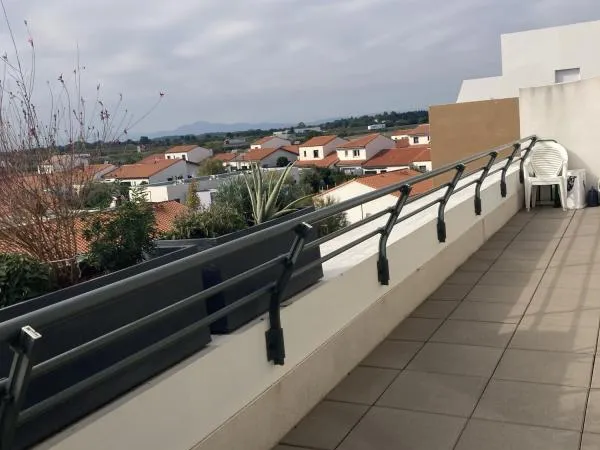 À VENDRE - Superbe appartement T3 neuf avec grande terrasse e 
