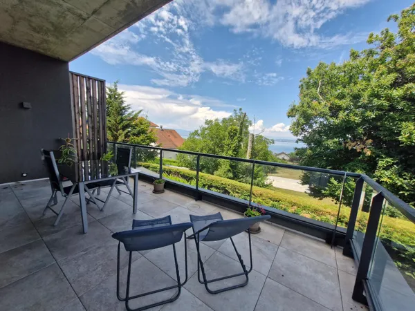 Maison 4 pièces 111m2 avec vue sur le lac 