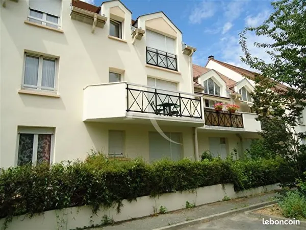 Studio 1 pièce 33 m² 