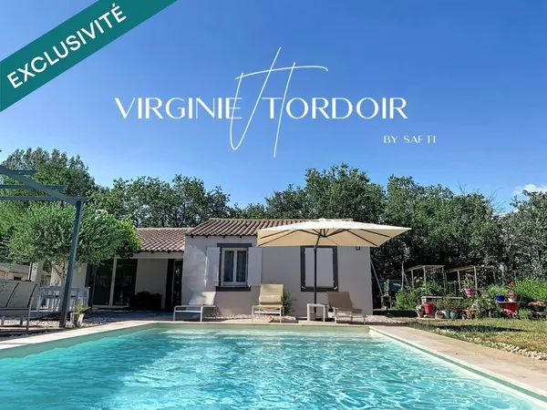 Villa trois chambres, piscine sur 2300m2 de jardin 