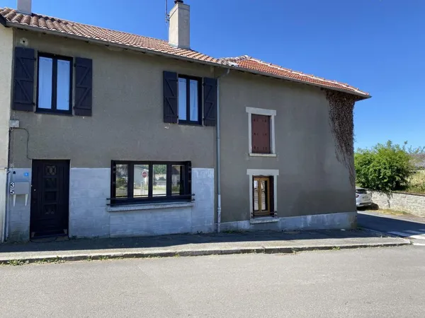 Maison de village à Bujaleuf 