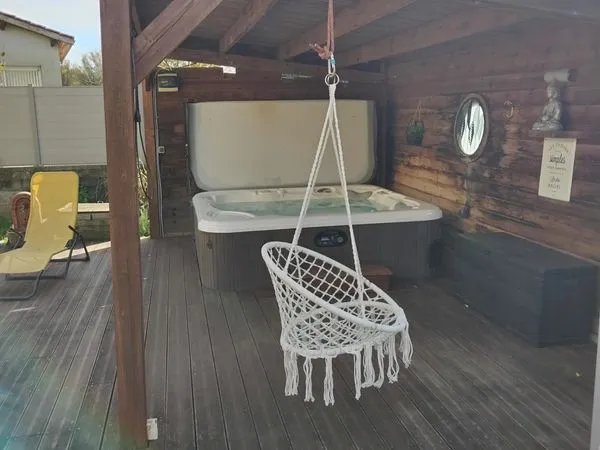 Maison 5 Chambres Piscine et Spa 