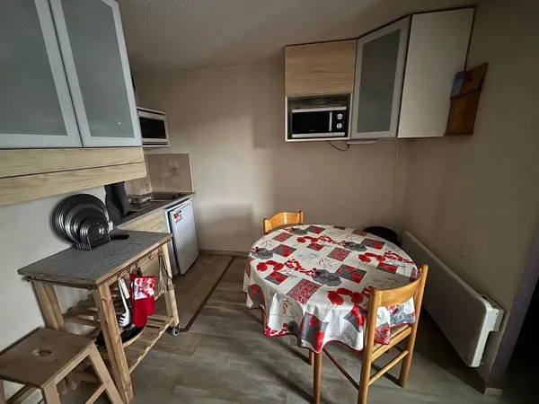 Studio 1 pièce 23 m² 