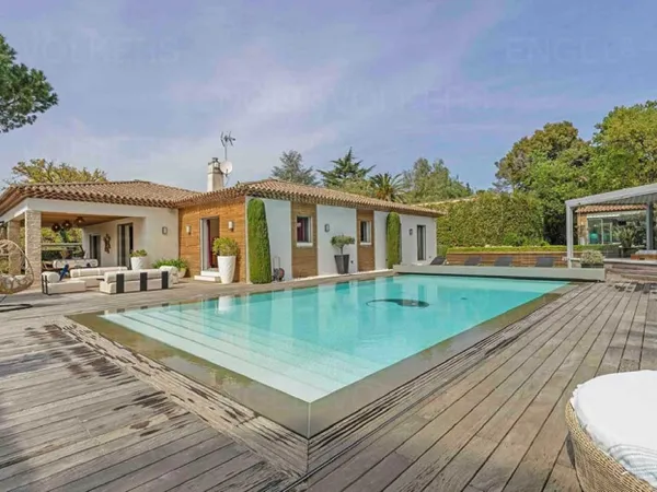 Maison contemporaine à pied du village et des plages 