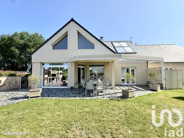 Maison 8 pièces 210 m² 