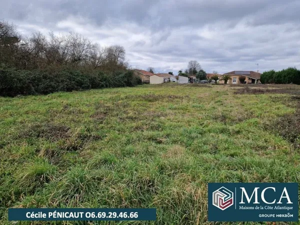 Terrain 600 m² 