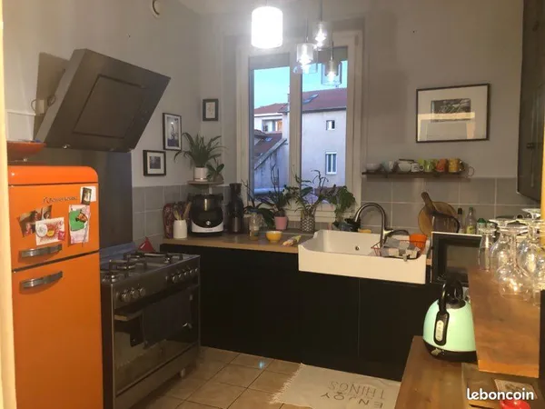 Appartement 3 pièces - 73 m² - Centre-ville de Romans-sur-Isère 