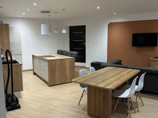 Appartement 3 pièces 108 m² 