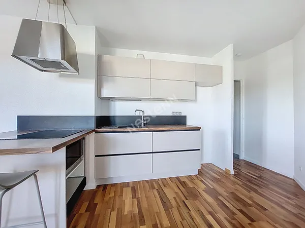A LOUER - appartement T2 37.11m² - bourg de la Chapelle sur Erdre 