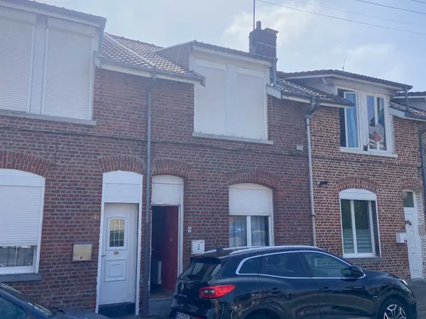 MAISON TRES BIEN ENTRETENUE 