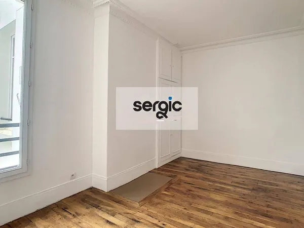 Studio 1 pièce 21 m² 