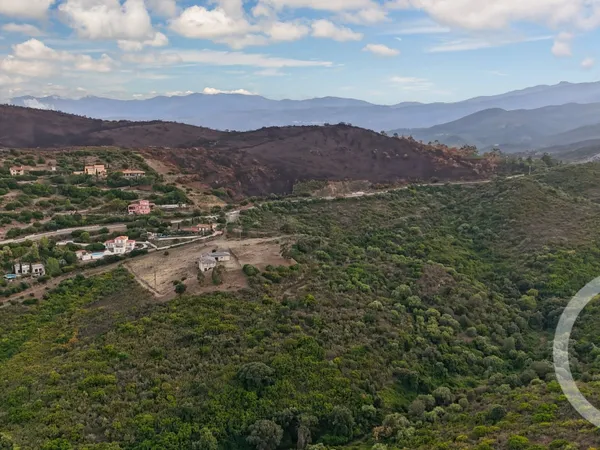 Terrain 26904 m² 